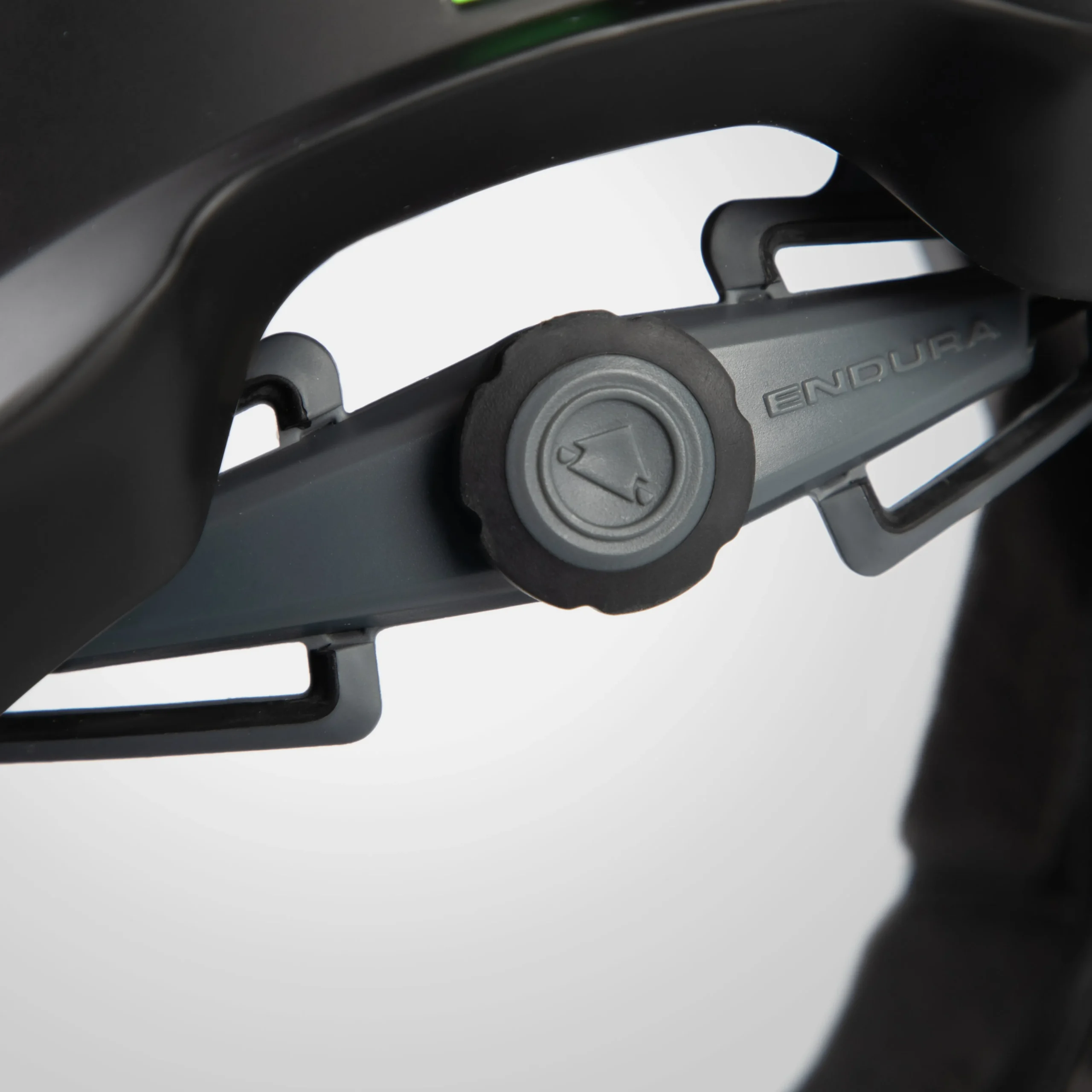 MT500 Full Face Mips® Helmet