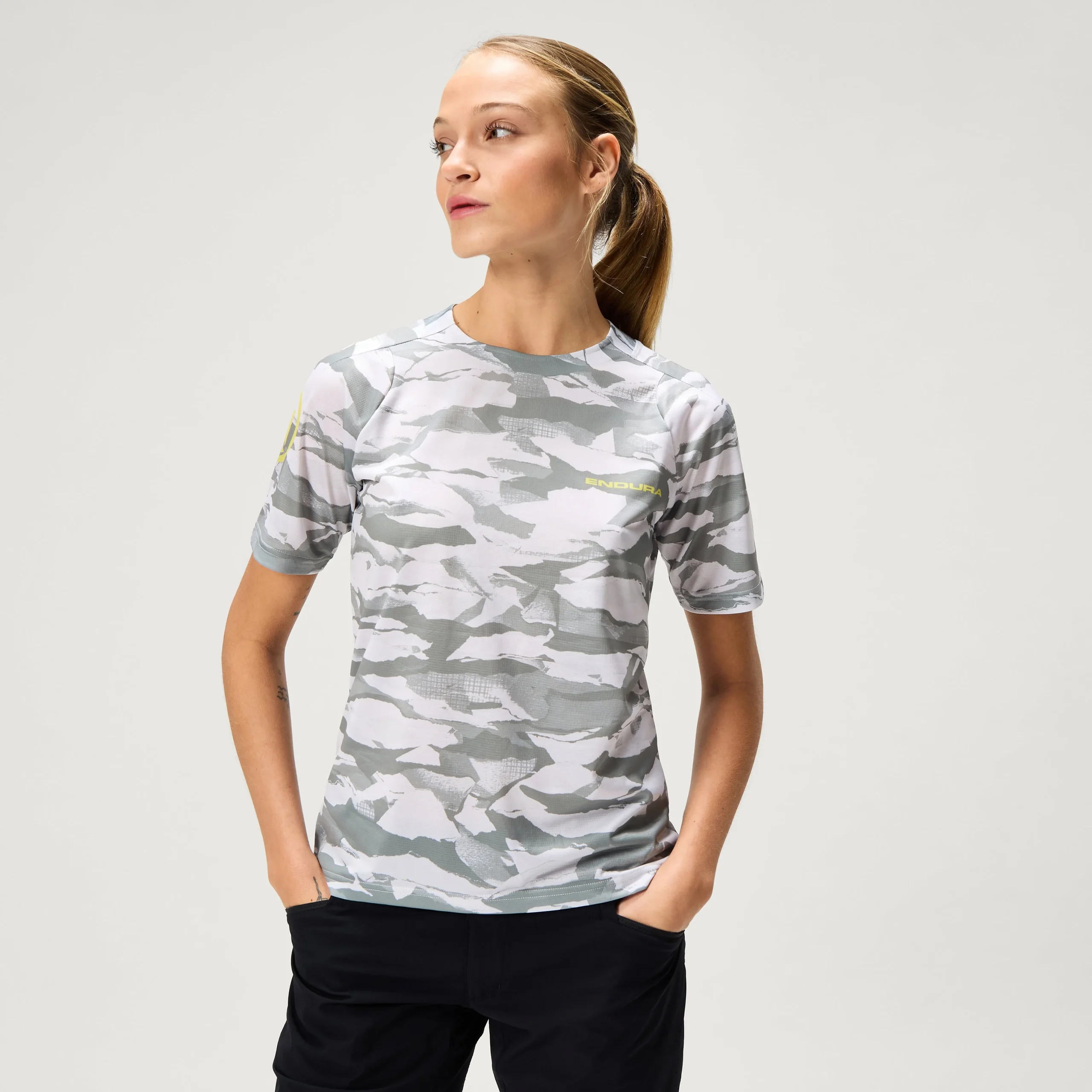 Women's Ltd Mountain Camo S/S Tee
